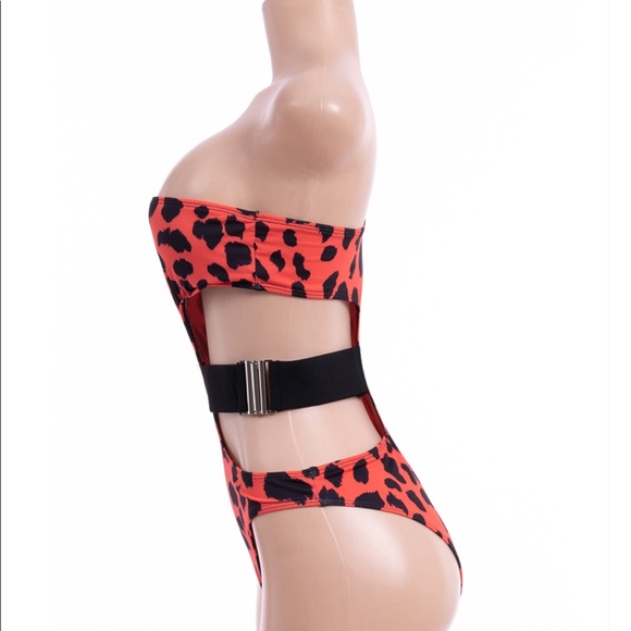 SALE - BOGO 6 for $20 🔥One Piece Bathing Suit - Picture 3 of 7